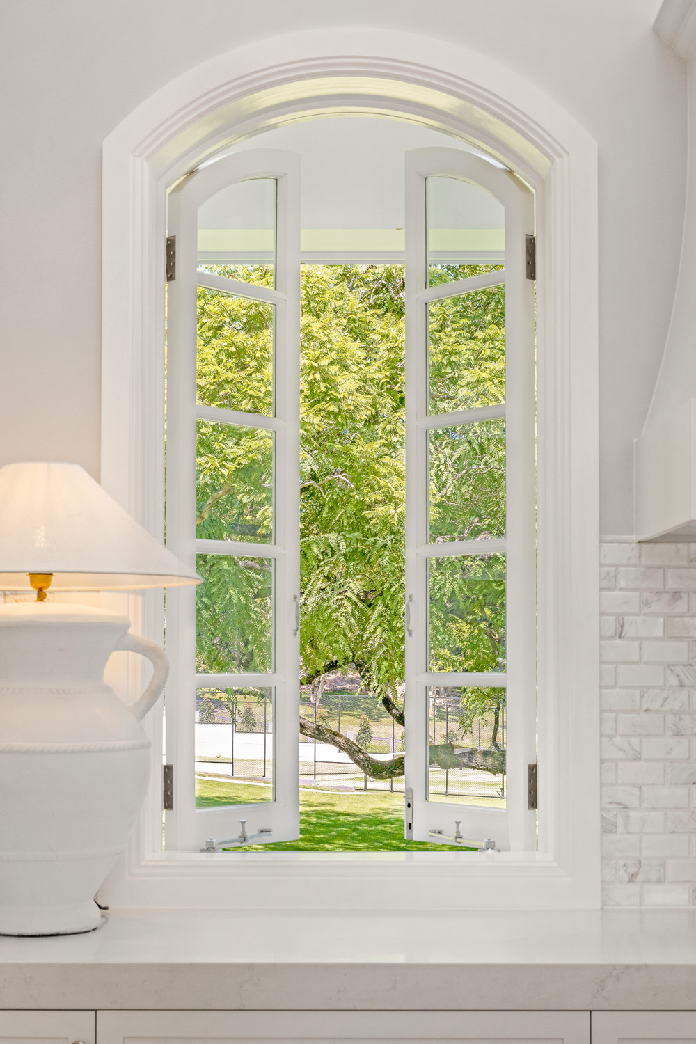 Allkind bifold windows