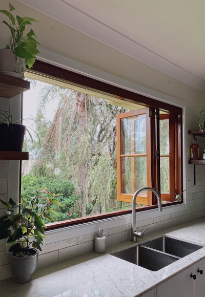 Timber Bifold-windows